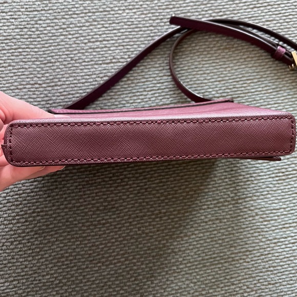 Kate Spade Newbury Lane Sally Turn Lock Crossbody Leather Purse Small Wine - Picture 10 of 17